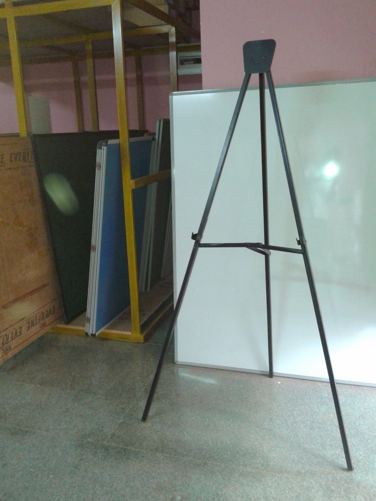 Mobile Tripod Stand