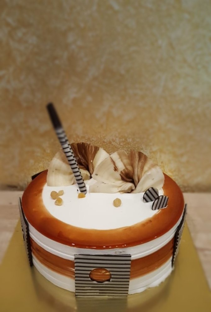 Round Butterscotch Cake, For Bakery, Packaging Size: 1kg