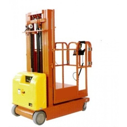 Universal Hydraulic SELF PROPELLED VERTICAL ORDER PICKER, Lifting Capacity: 300KG, Model Name/Number: Utvop