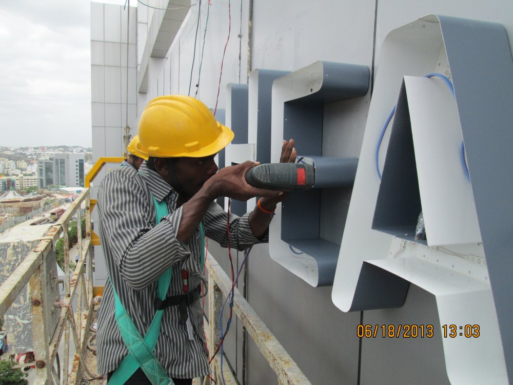 Building Signage Work Service