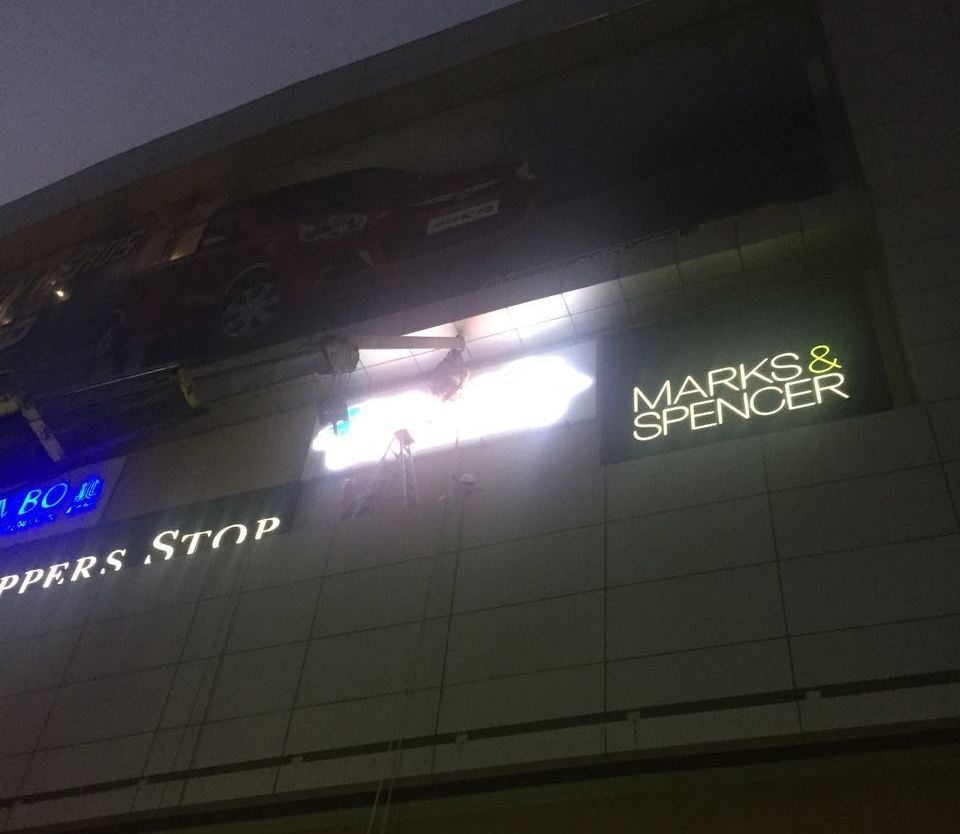 Signage Fabrication Service