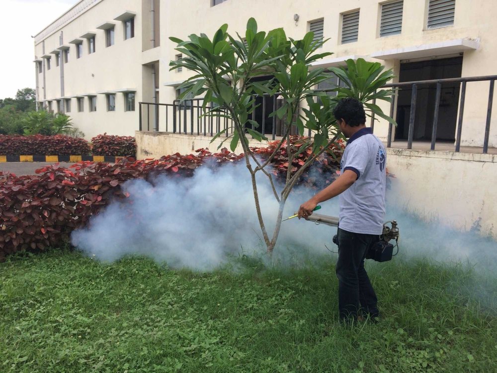 Industrial Spray Herbal Pest Control Service
