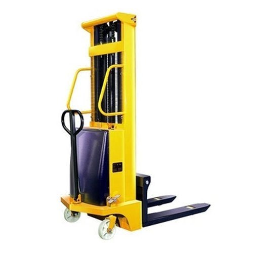Reach Stacker, Reach Distance: 5 Meter