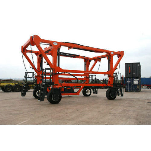 Combilift Straddle Carrier, Capacity: 10-15 Ton
