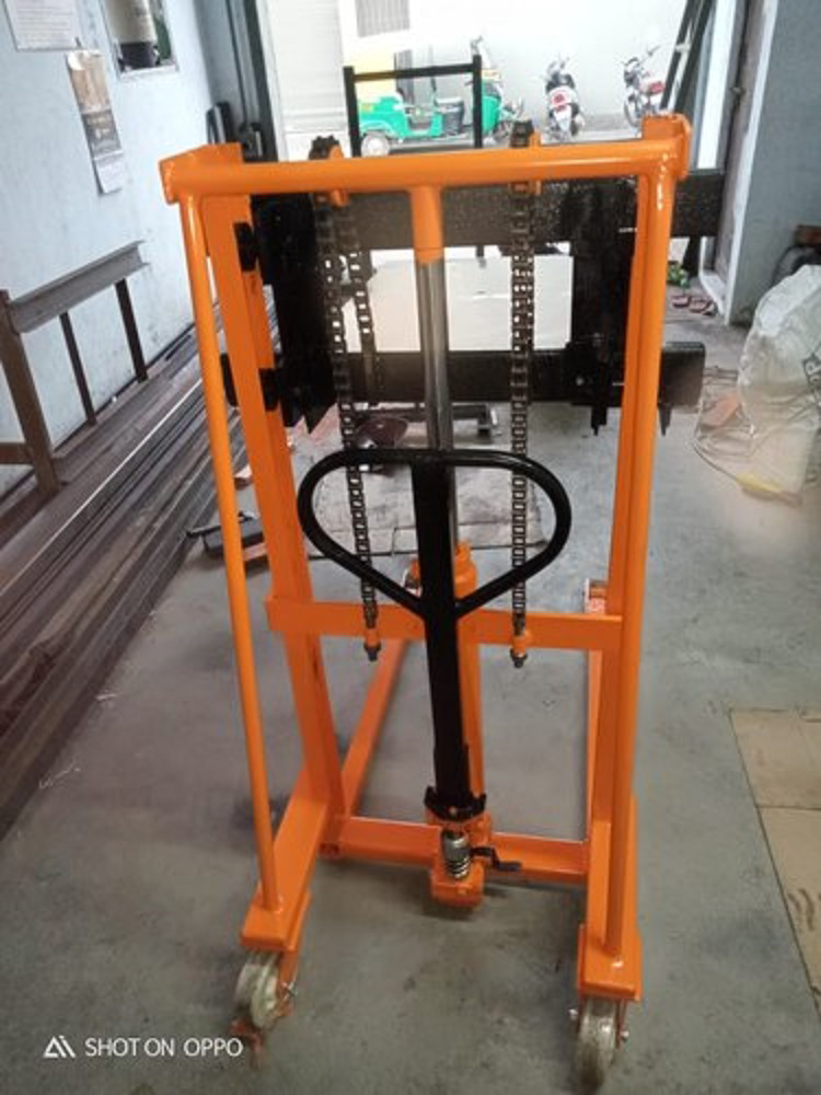 Helix Mild Steel Manual Hand Stacker, For Material Handling, Zenith