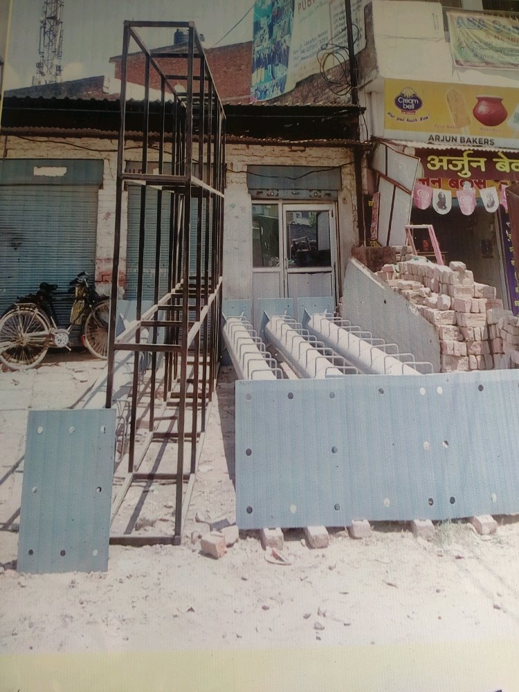 Plate Iron Outdoor Advertising Signage