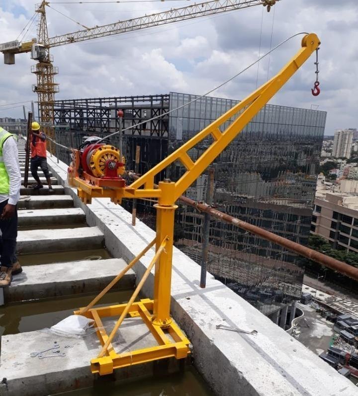 electric Mild Steel Construction Material Handling Machine