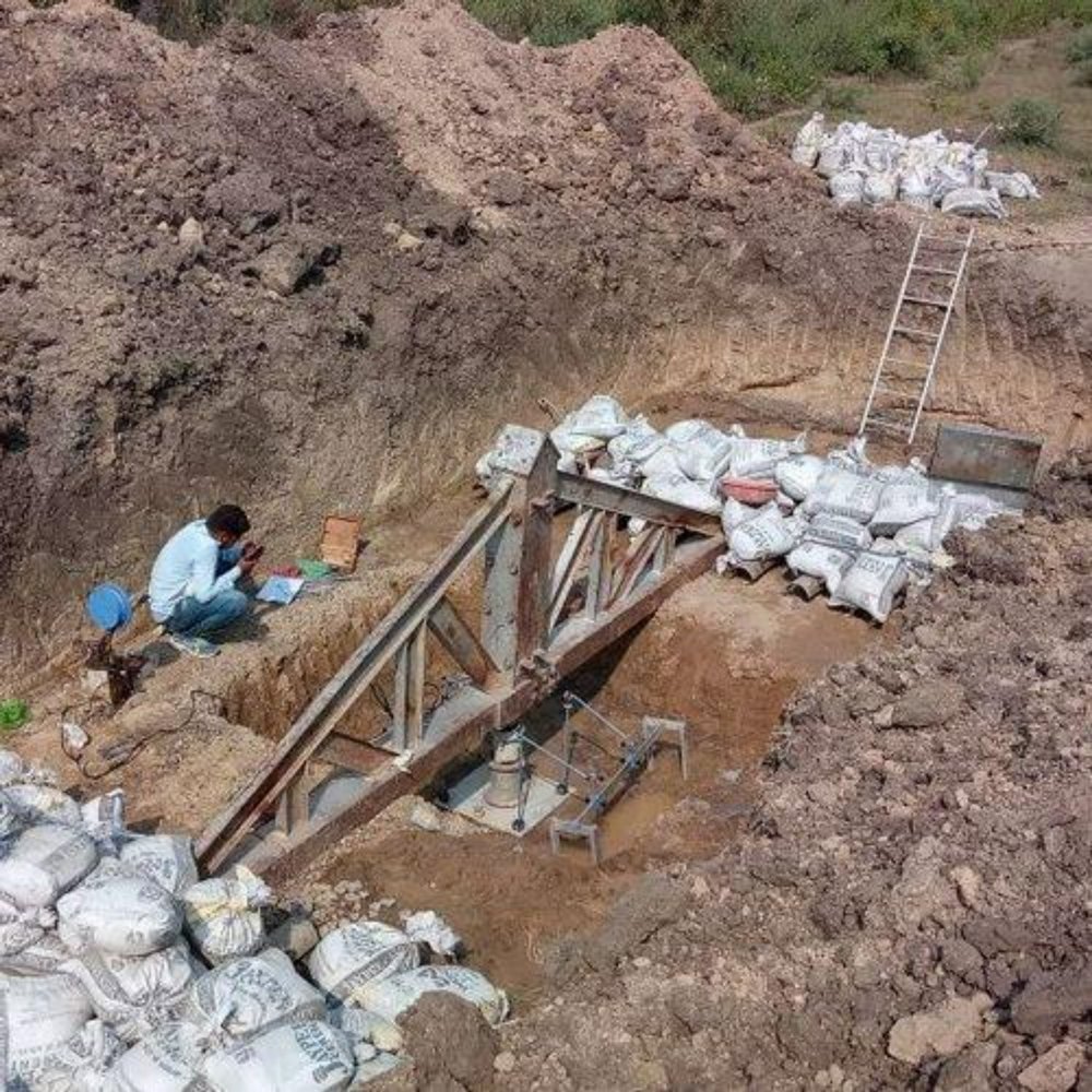 Plate Load Testing Service