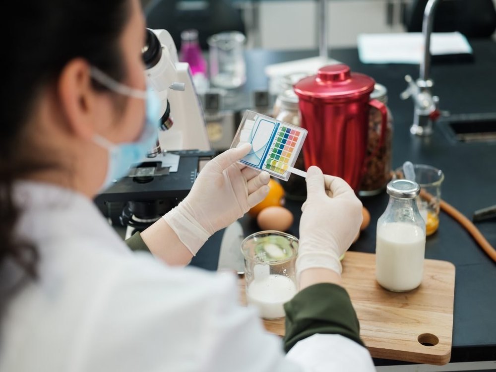 Microbiological Pathogens in Food Testing Services