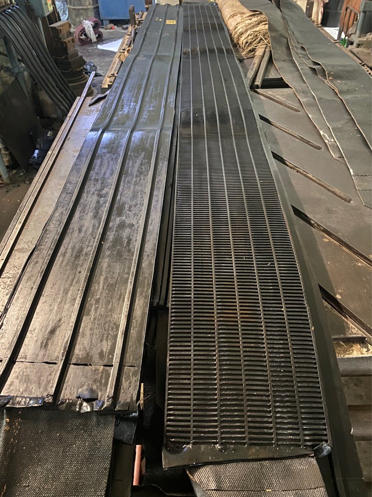 Munro Rubber Bag Diverter Belts, Thickness: Upto 1