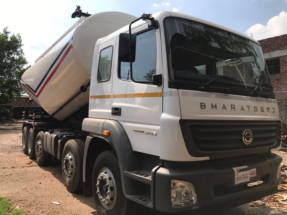 NMF Make Cement Bulker, Lifting Capacity: 300 Kg