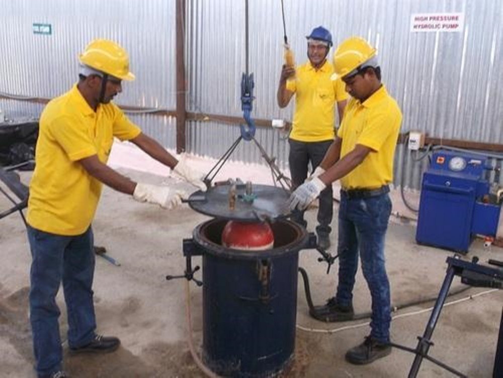 CNG Cylinder Testing Services