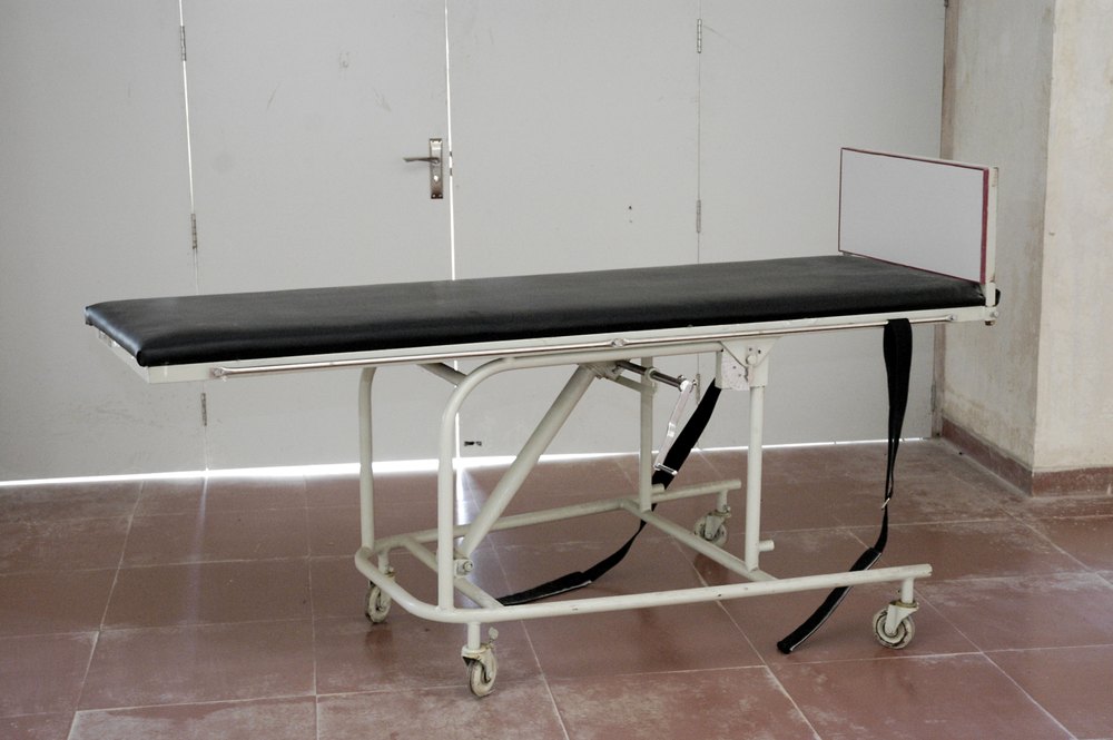 Chirag Tilting Table, For Hospital and Clinical, Capacity: 120 Kg