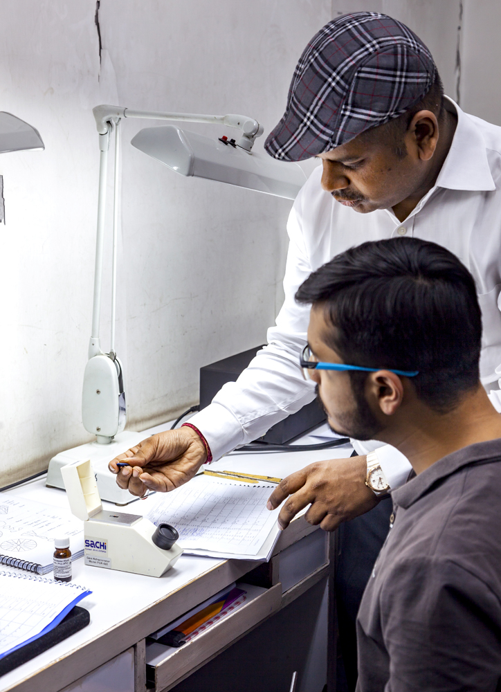 Colored Gemstone Identification Courses
