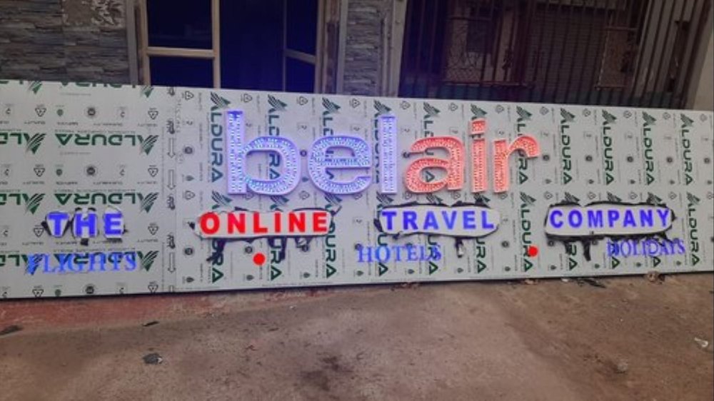 Vinyl Sign Board Printing Services
