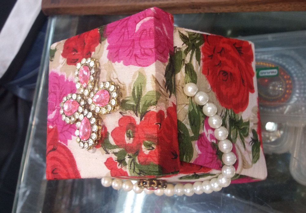 Gift Box Fabric Print, Size: 5 x 4 x 4 Inch