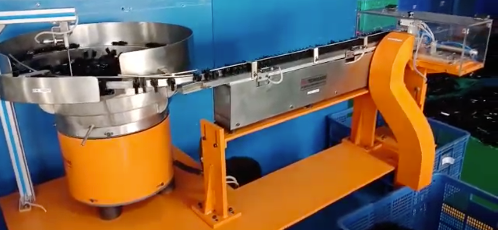 Iraj Free Flowing Bowl Feeder for Industrial, Lifting Capacity: 0-2 Tons