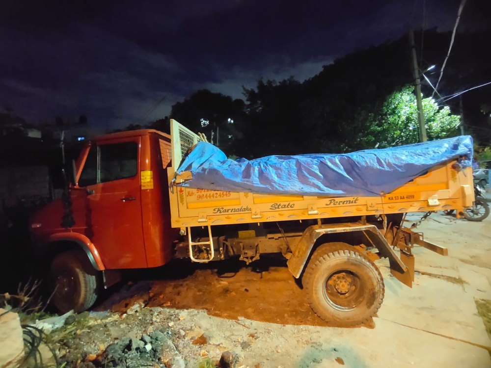 Sk-tipper Tipper Truck Rental Services