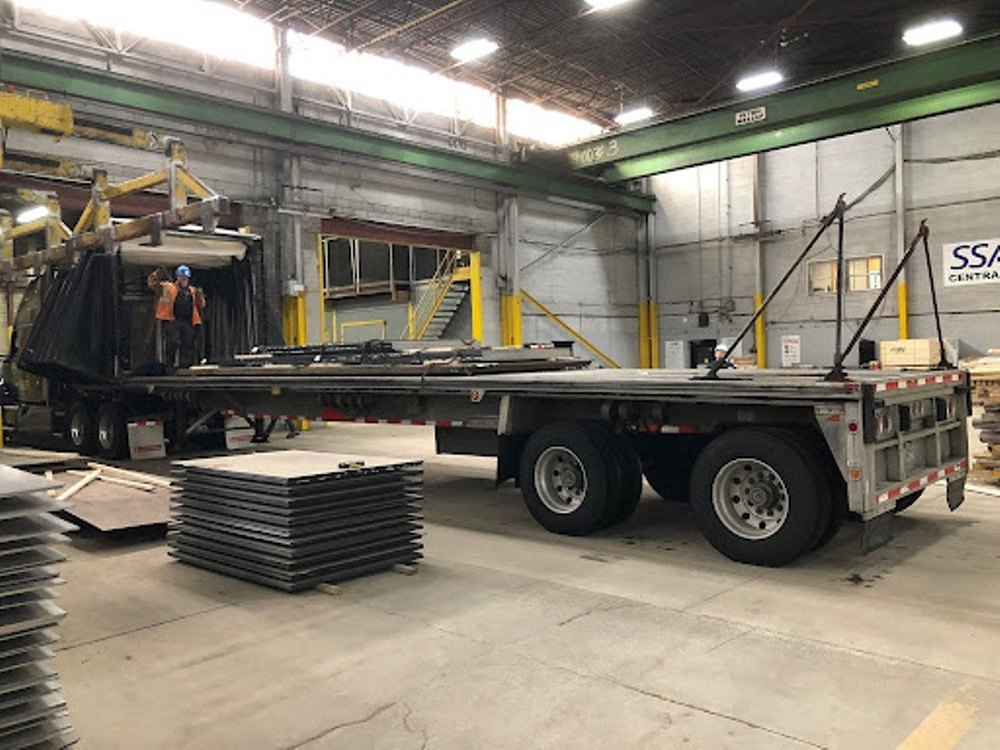Steel Plates Transporting Service
