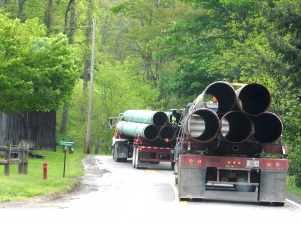 Truck Pipe Transport Service