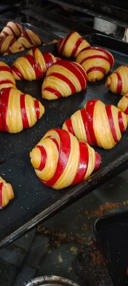 Essential Blends Croissant, Packaging Type: Packet