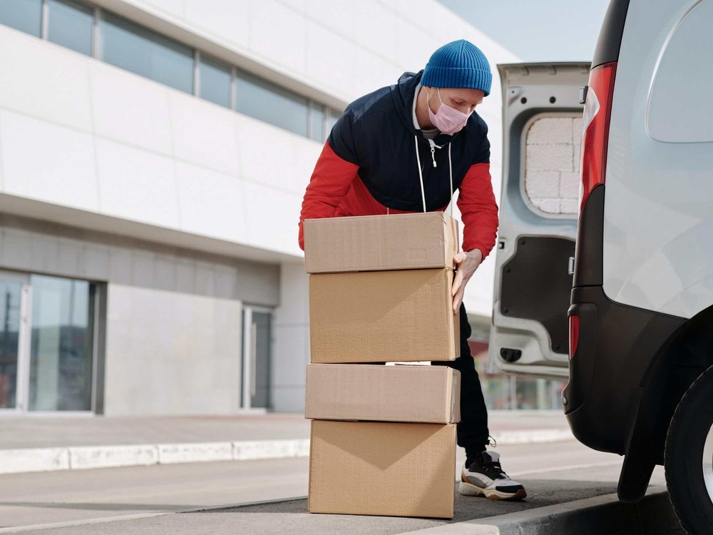 Retail Parcel Booking Service, Mumbai