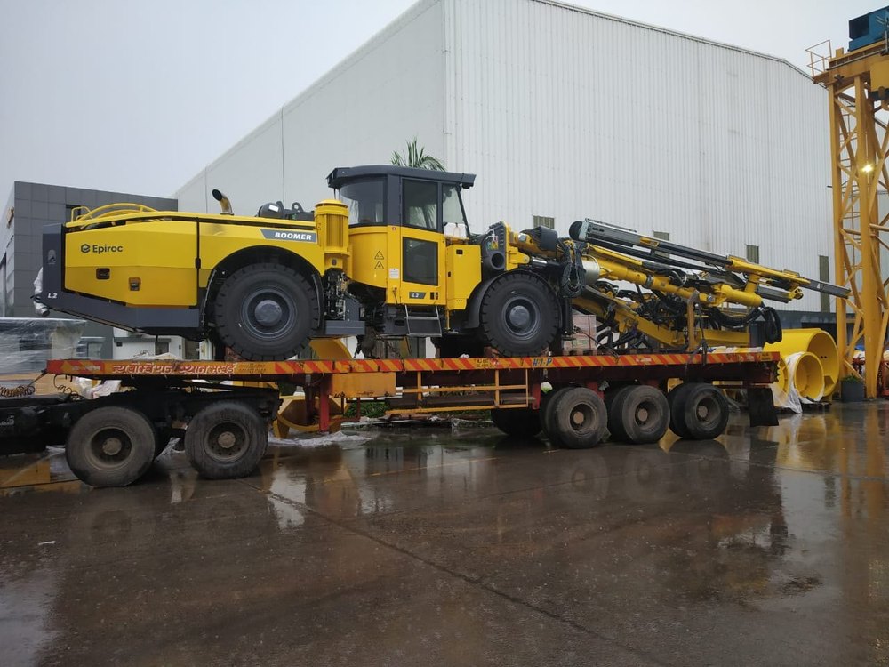 Heavy Goods Transportation Service
