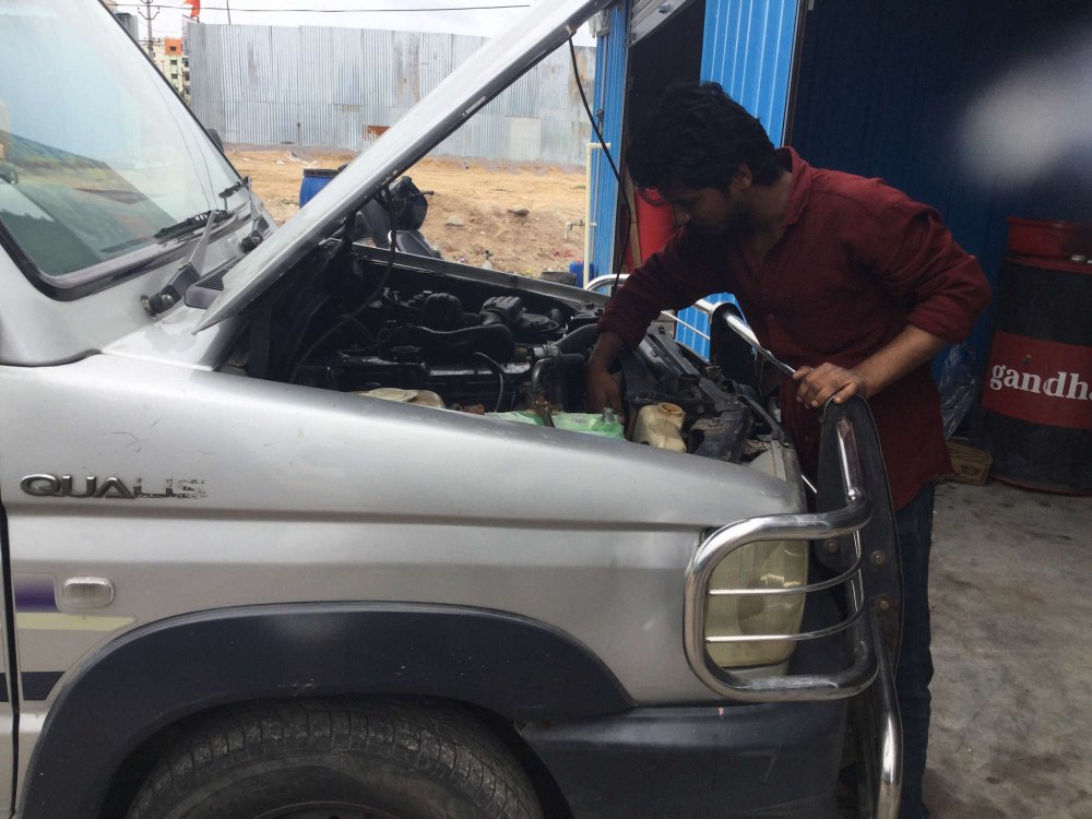Petrol Pump Cum Modern Automobile Workshop Service Station Project Report Consultancy