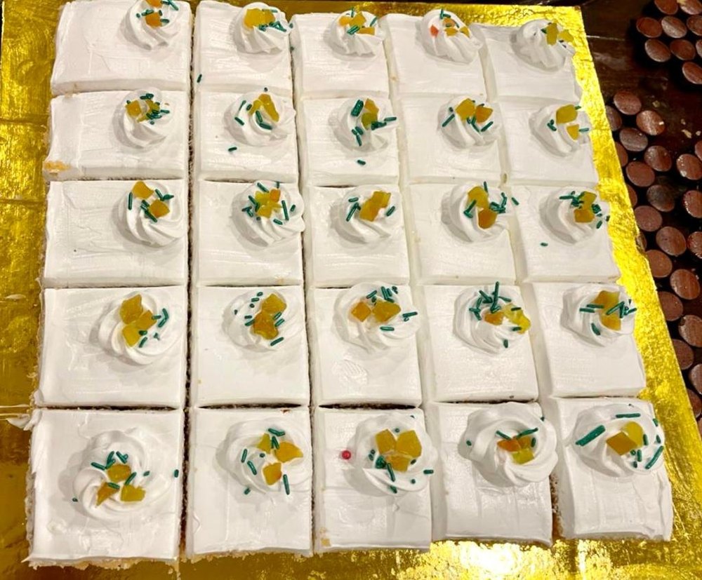 Pastry Chocolate Eggless Pastries, Packaging Type: Loose