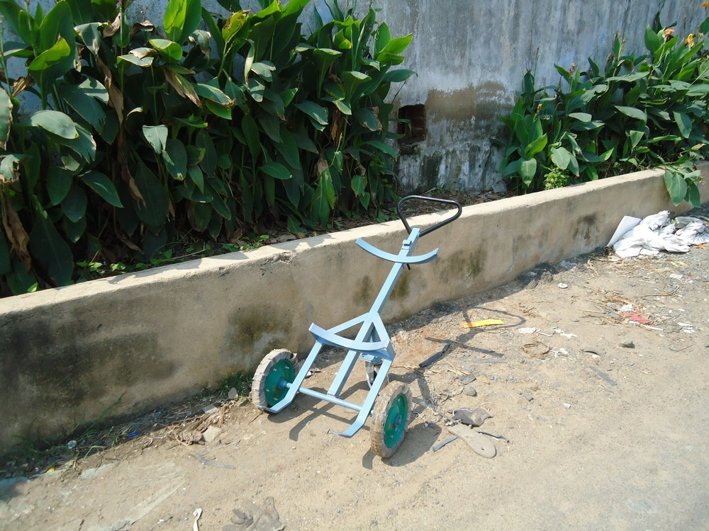 Mild Steel Drum Trolley, For Construction, Capacity: 120 Kg