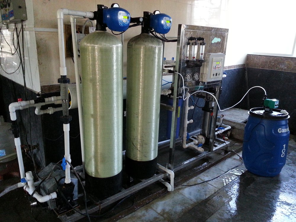 Reverse Osmosis Industrial BIS One Liter Bottling RO Water Project, Capacity: 1000 LPH
