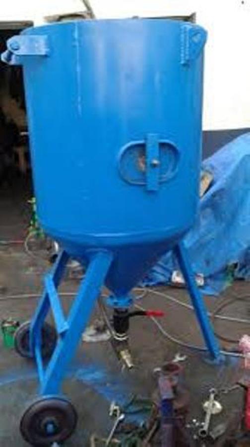 Portable Sandblasting Hopper, 1000 Kg