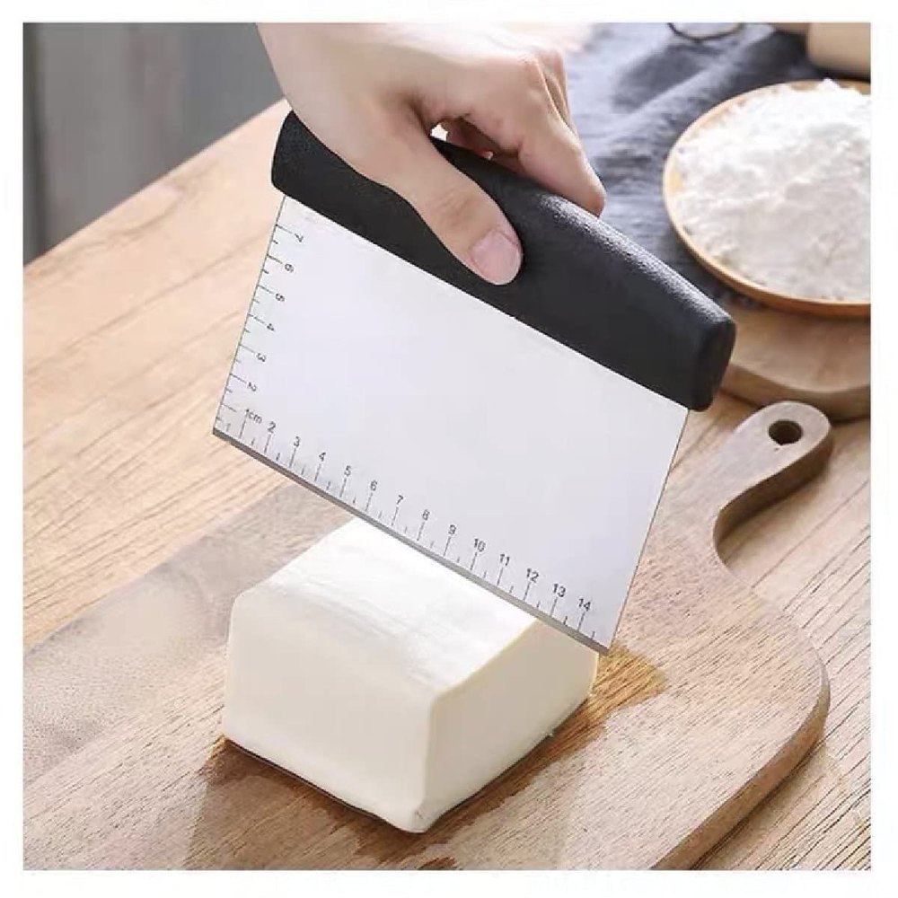 Dough cutter