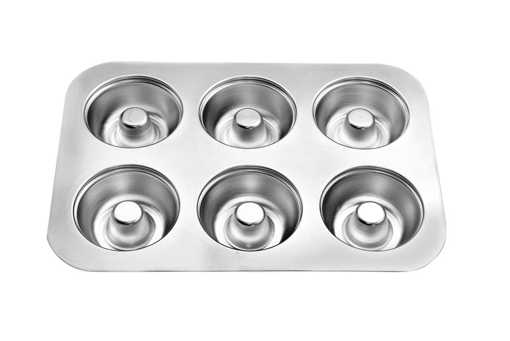 Silver Aluminium Donut Mold, Inside Outside Finish: Anodizing, Thickness Millimetre: 22 Guage