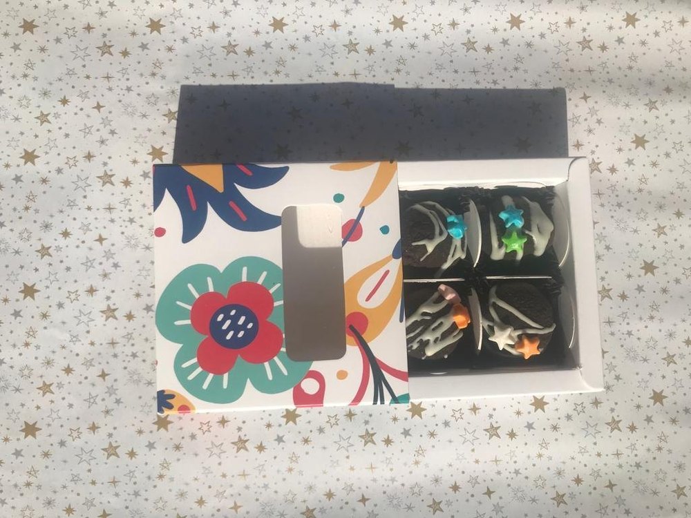 Rectangle And Square Assorted handicrafted chocolate truffles, Packaging Type: Paper Box