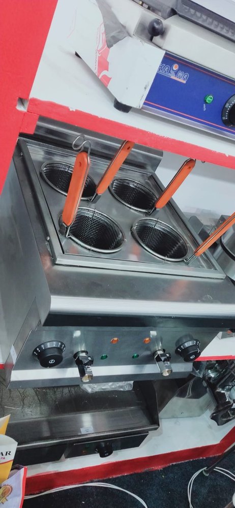 Tiwan Stainless Steel Electric Pasta Cooker, Capacity: 4 Pan, Size: 450X530X450mm