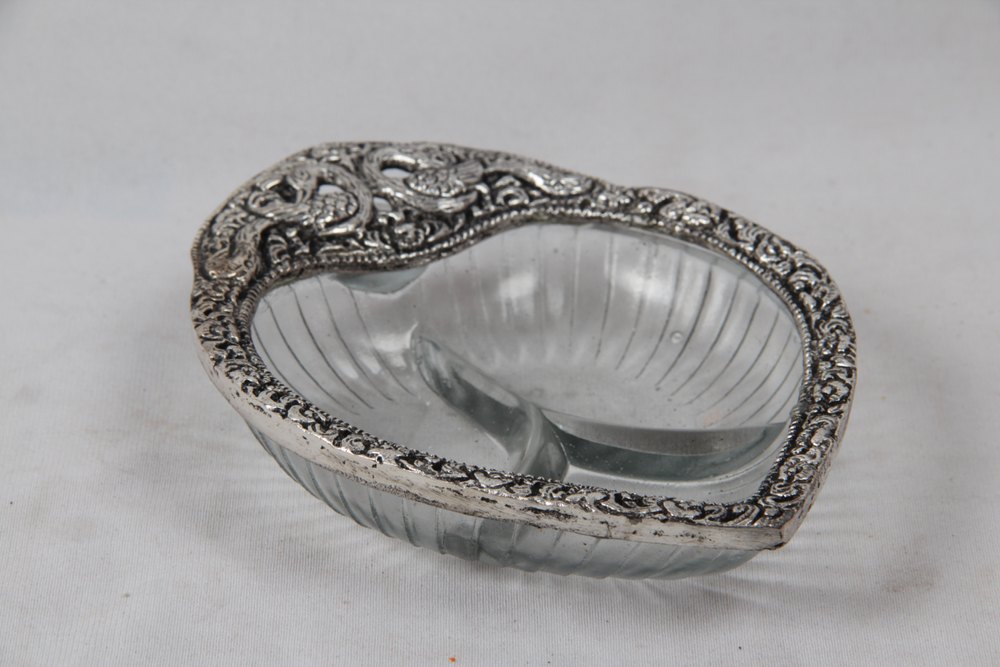 White Luxurious Glass Bowl