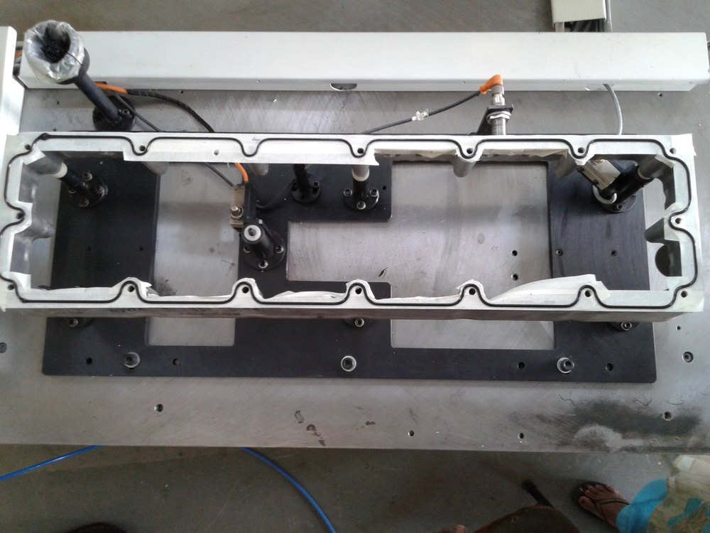 Robot Sealant Dispensing Machines, Model Name/Number: SIS/RD-01, Computerized