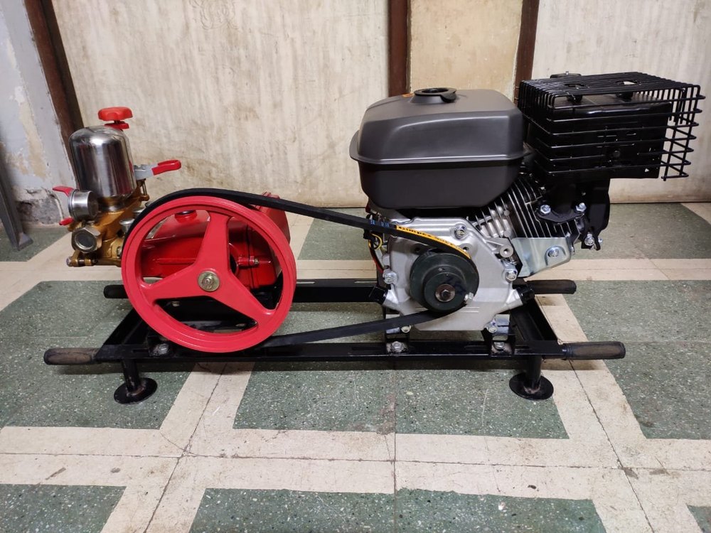 Petrol 5 Hp Red HTP Spray Pump, For Agriculture