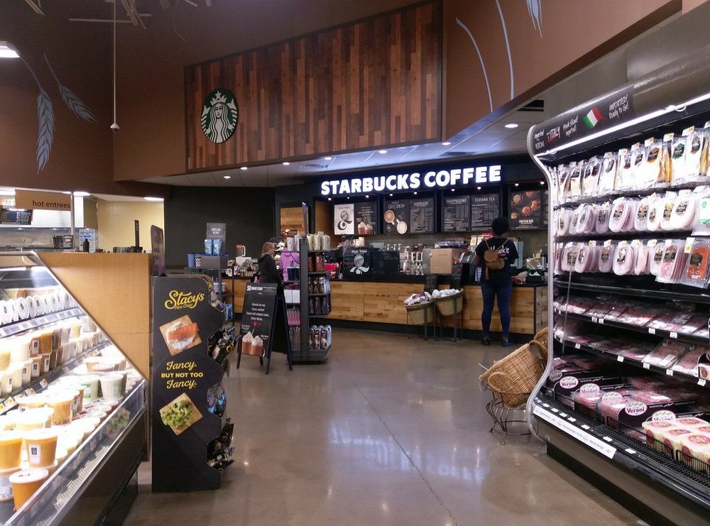 Wooden Wall Mounted store aisle, For Departmental Stores