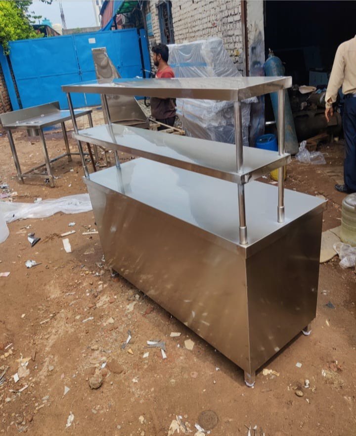 Stainless Steel Ss Pick Up Table Counter, For Restaurant