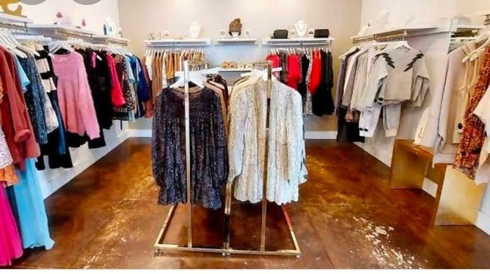 Stainless steel Garments Display Rack, For Mall