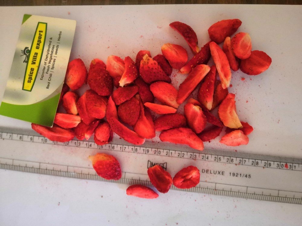 Freeze Dried Strawberry, Packaging Type: 500 Gm To 1 kg At Silver Foil, Packaging Size: 500 Gm To 1 kg Silver Foil