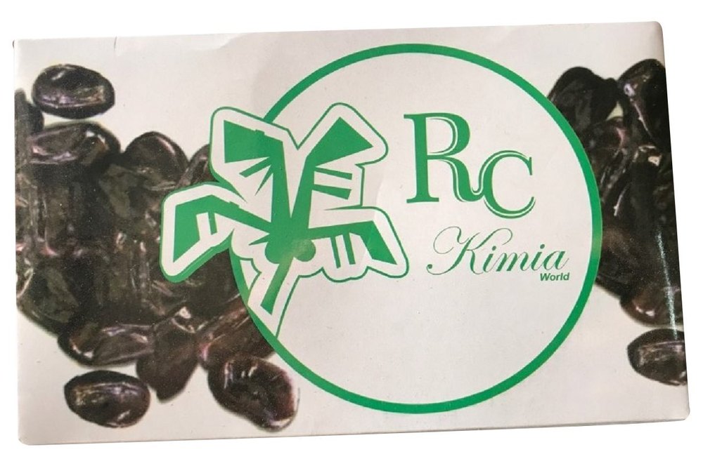 Brown Dry Oman Dates, Packaging Type: Box