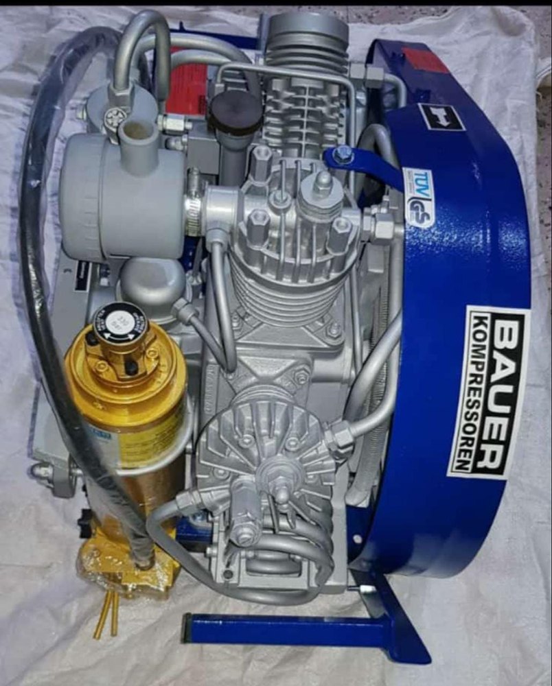 5 HP Bauer Breathing Air Compressor