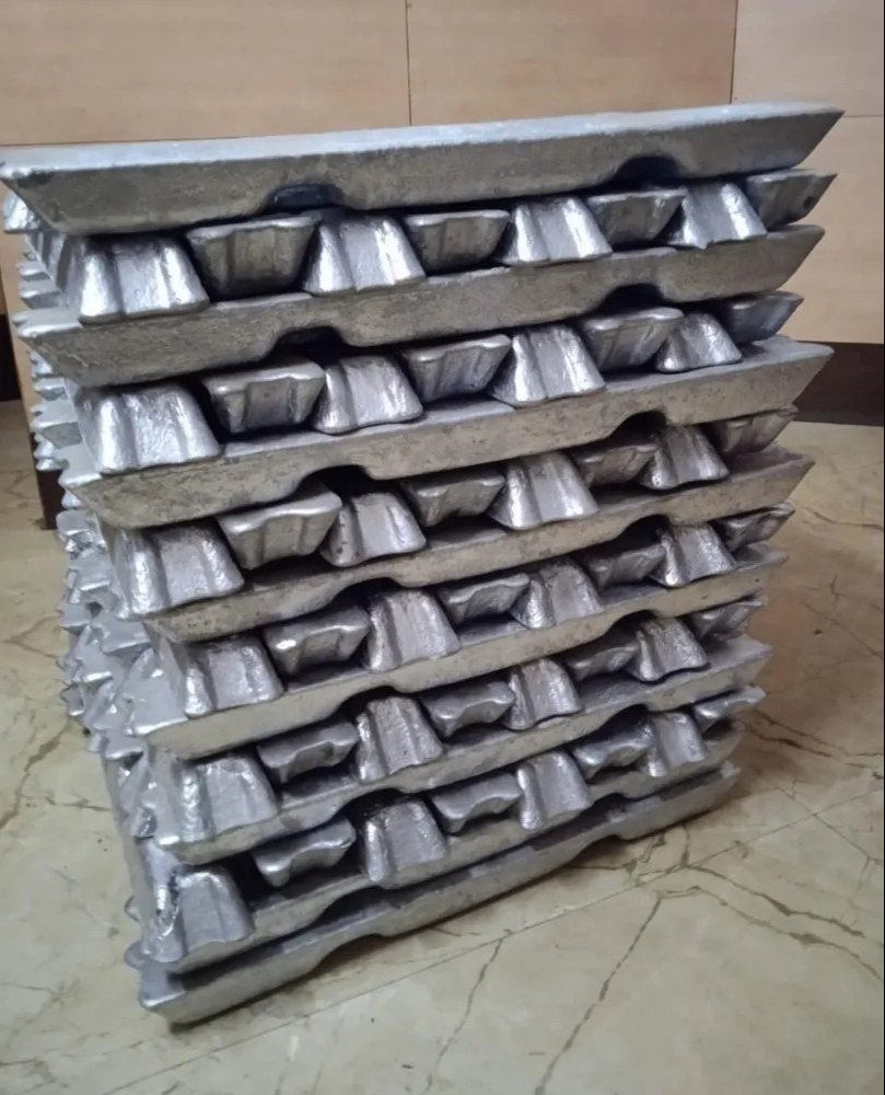 IE10 Aluminium ingot, Available Grade: LM2, 10KG