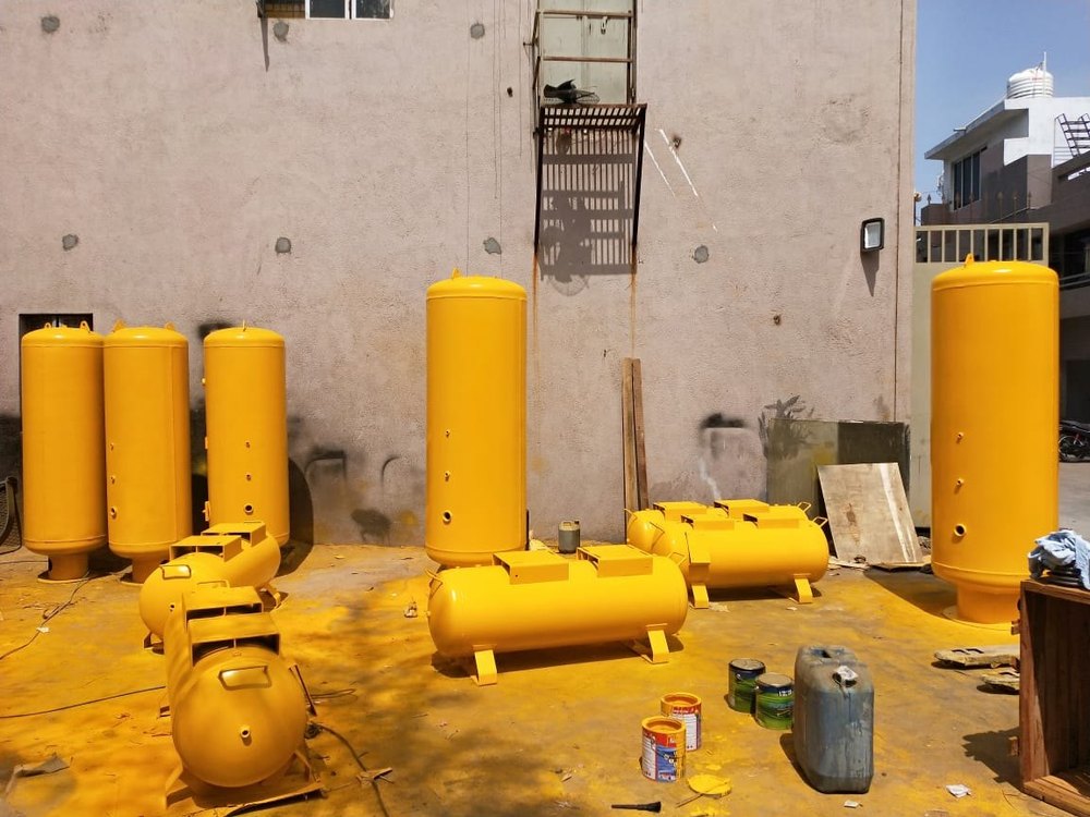 Mild Steel Vertical Air Compressor Tank, Volume/Capacity: 1000L, Model Name/Number: 1KL