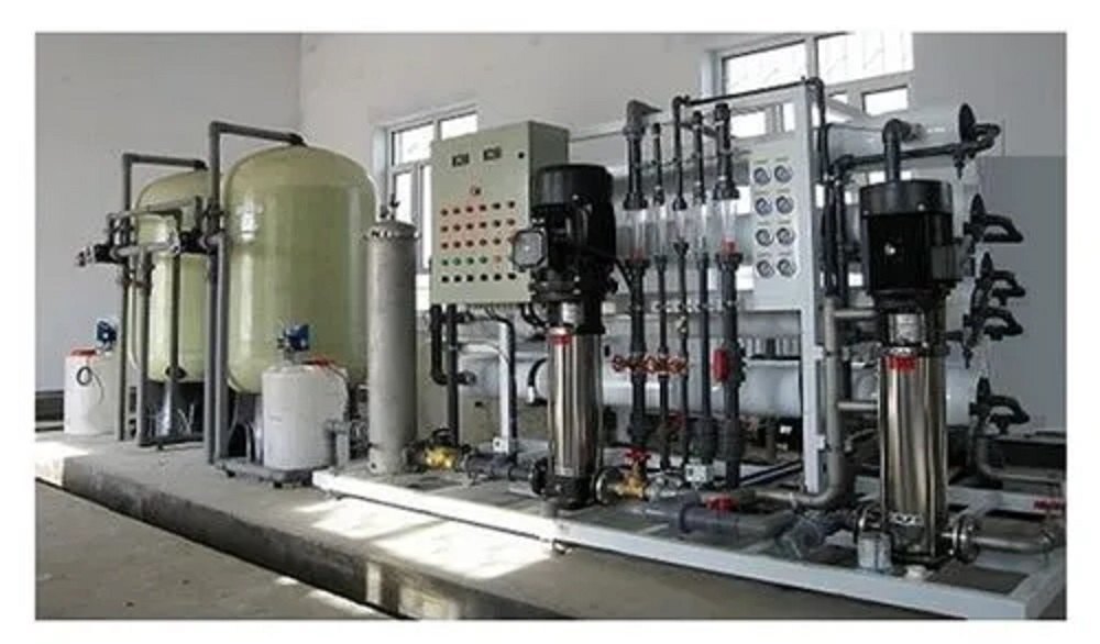 Semi-Automatic Big Industrial RO Plant, Capacity: 2000-3000 L/hour