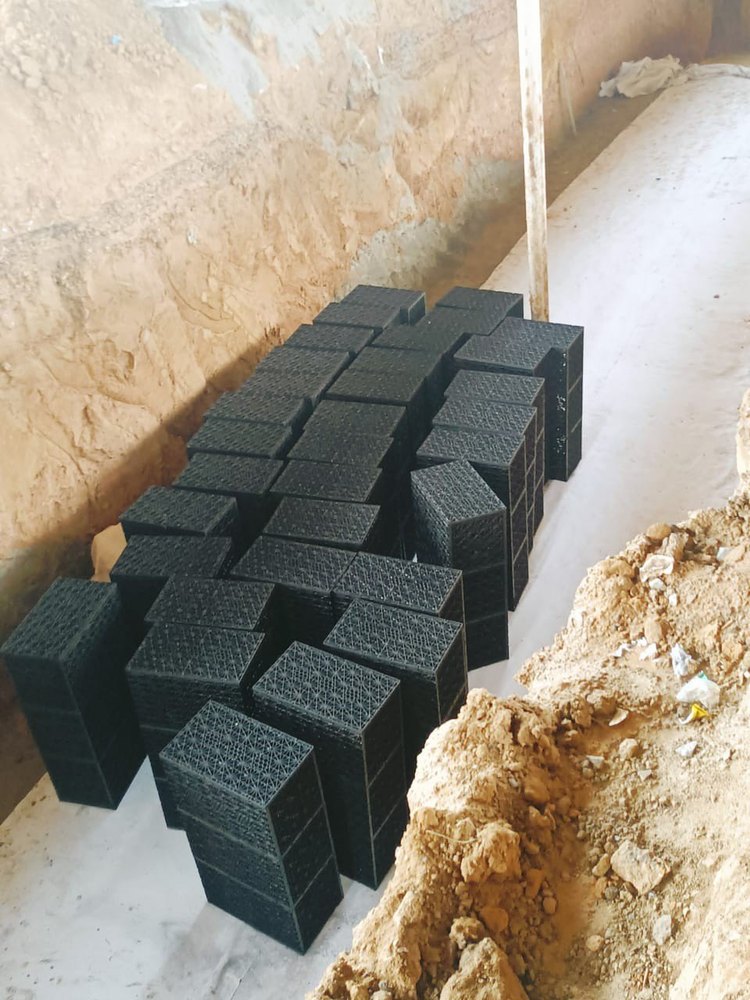 Semi-Automatic Rain Water Harvesting Pit, Capacity: 5000 LPH
