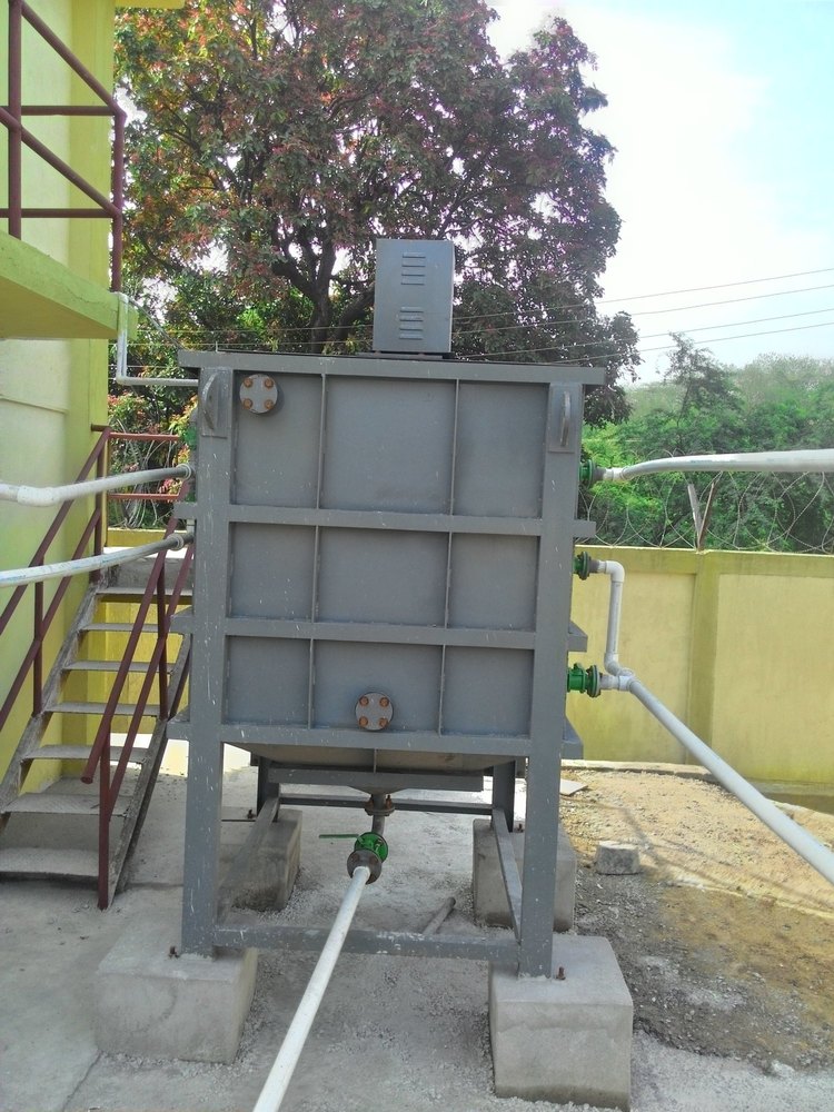 Hospital Water Treatment Plant Clarifier, Automation Grade: Semi-Automatic